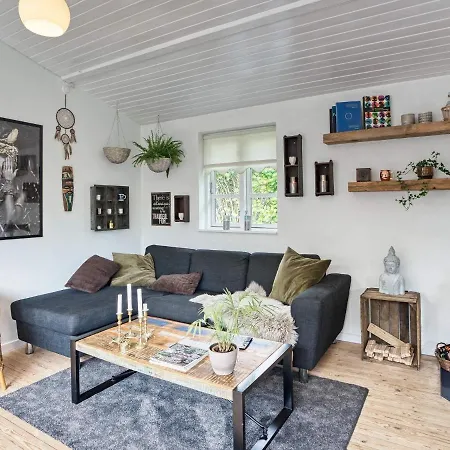 Semesterbostad Cozy In Asserbo